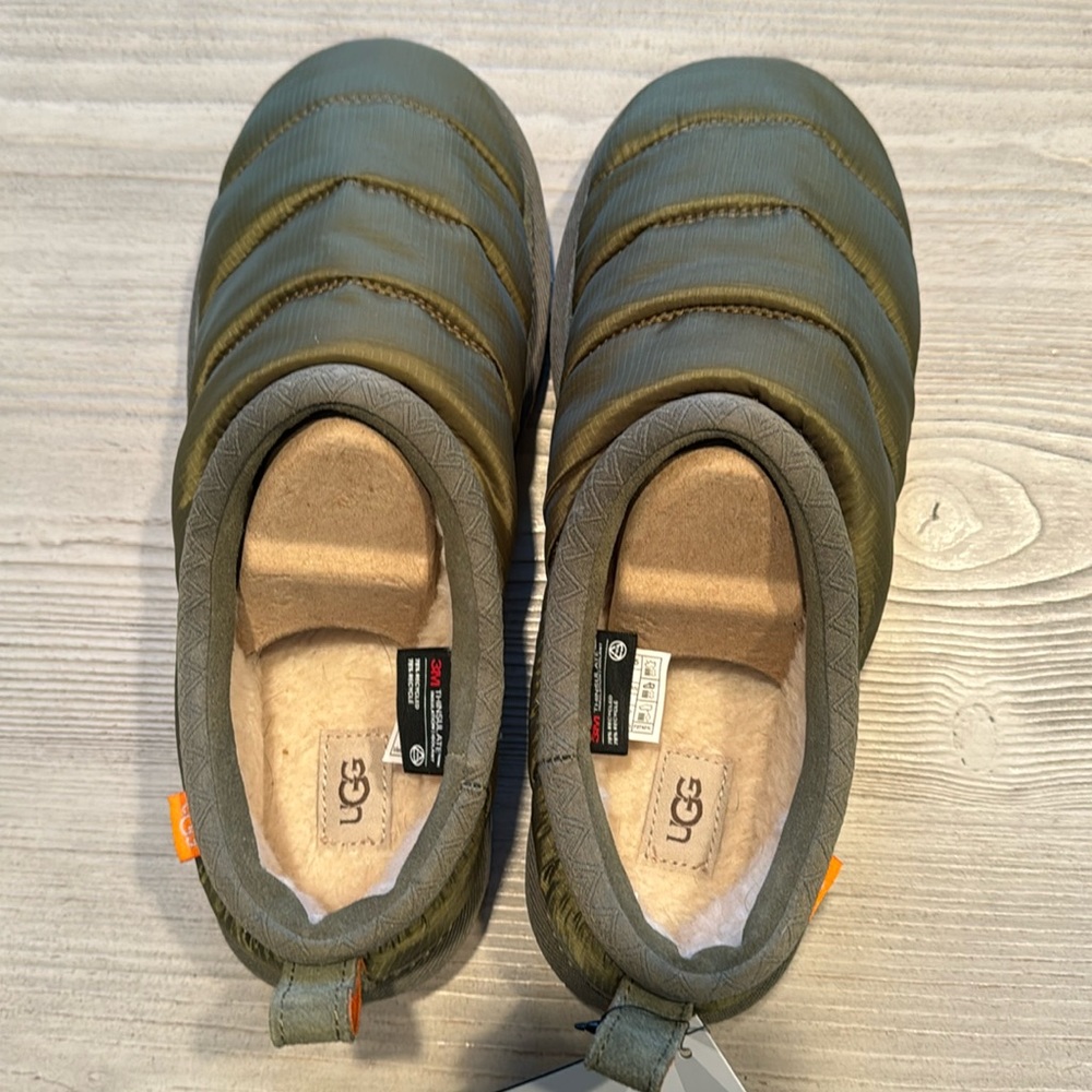 UGG Tasman Puffer NWT Slippers - olive green